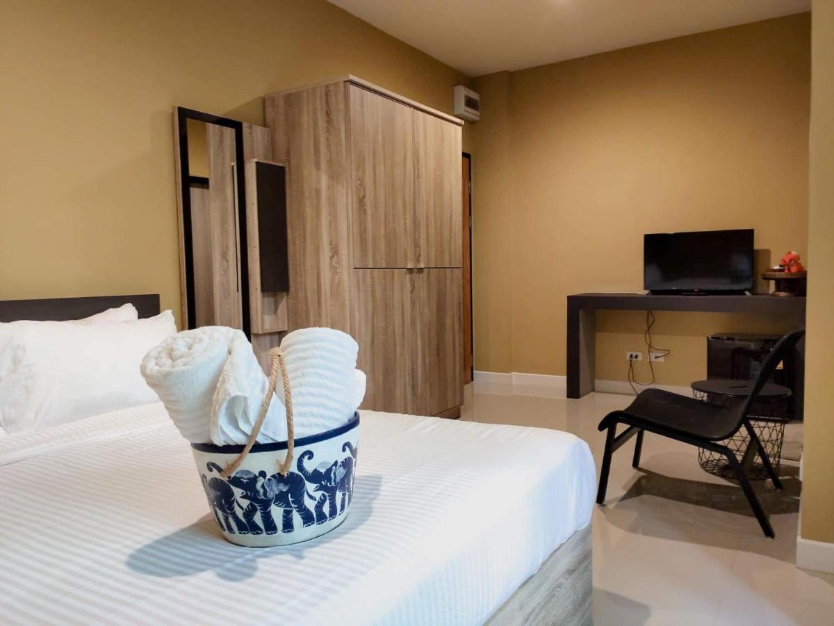 The Lantern Suites Ban Song Hong Экстерьер фото